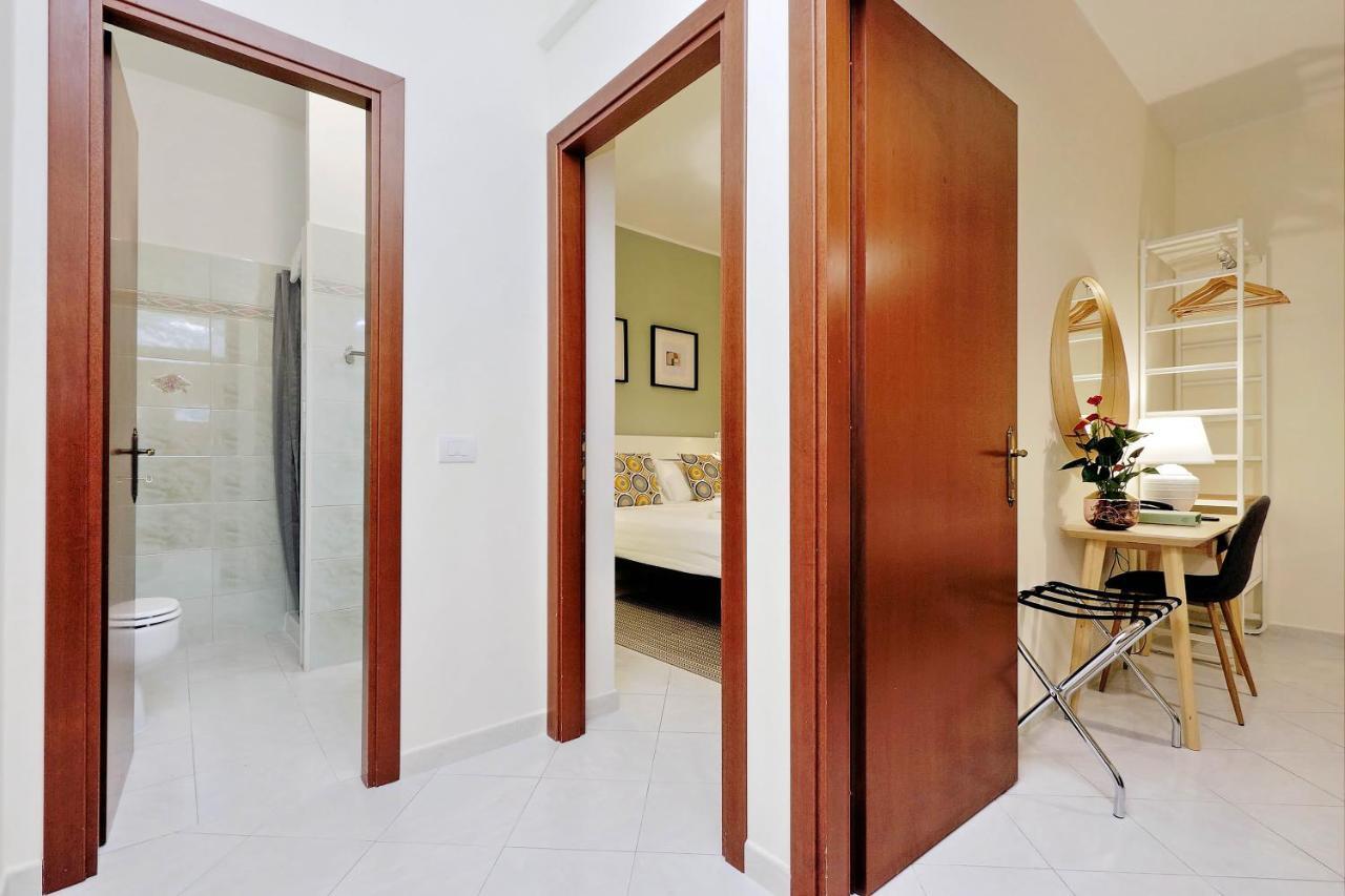 Casa Santa Sofia Hotel Рим Екстериор снимка